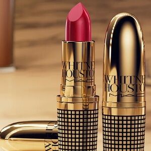 MAC x Whitney Houston ~ ‘NIPPY’S FEISTY RED’ Amplified Crème Lipstick ~ NIB